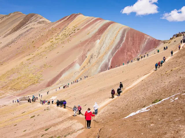 Caminata hacia la Montaña Arcoíris en Cusco