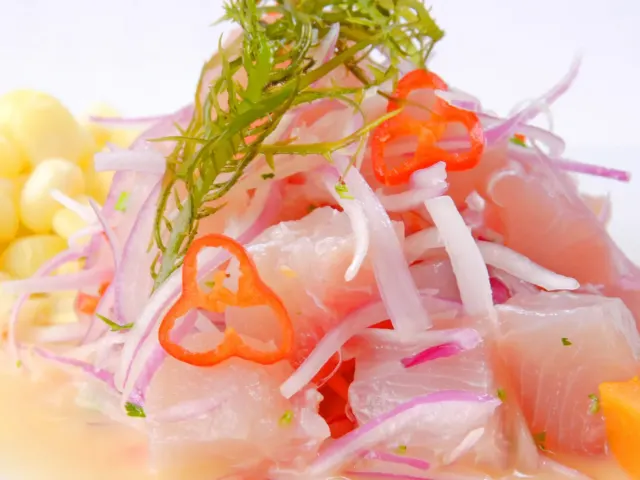 Ceviche, plato bandera de la gastronomía peruana