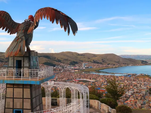Ciudad de Puno a orillas del Titicaca