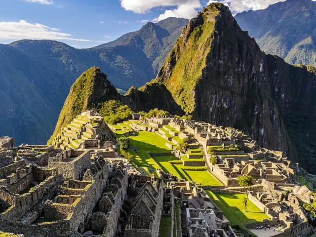Ciudadela inca de Machu Picchu y Huayna Picchu