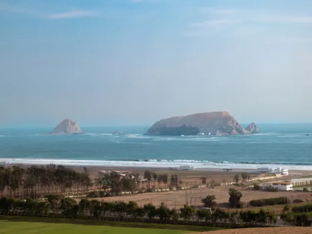 Costa Verde y acantilados de Lima